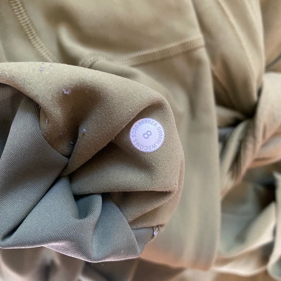 Lululemon green workout pants - sz 8 - Picture 4 of 4